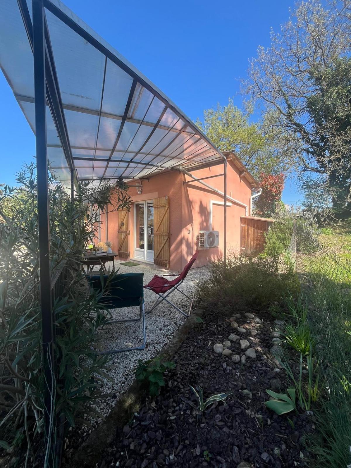 Studio Cosy Avec Climatisation Et Terrasse Malataverne Exterior photo